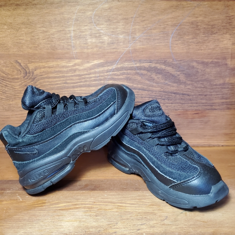 Nike Little Air Max 95 Low. Sz 8C - Picture 3 of 7